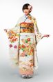 Furisode-kimono-pic5.jpg