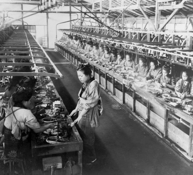 קובץ:Women silk factory.png