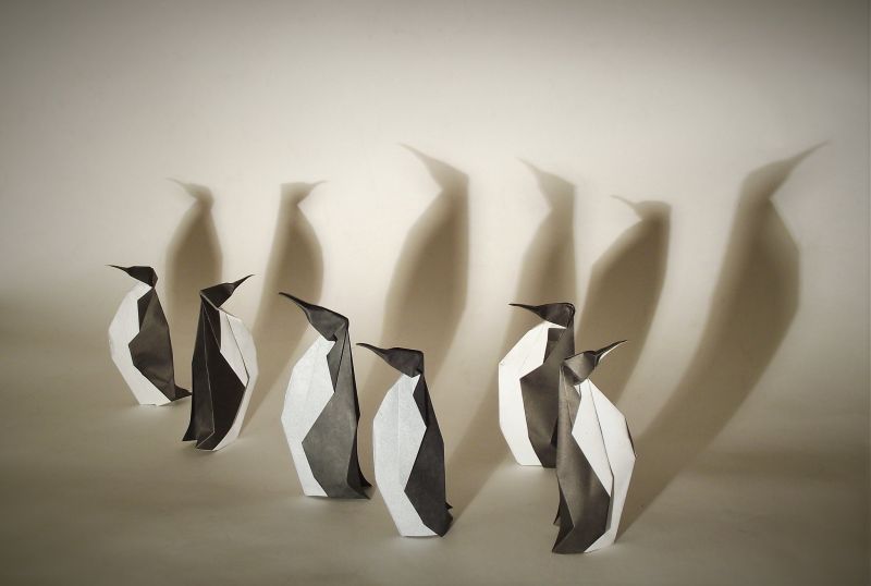 קובץ:Origami penguins.jpg